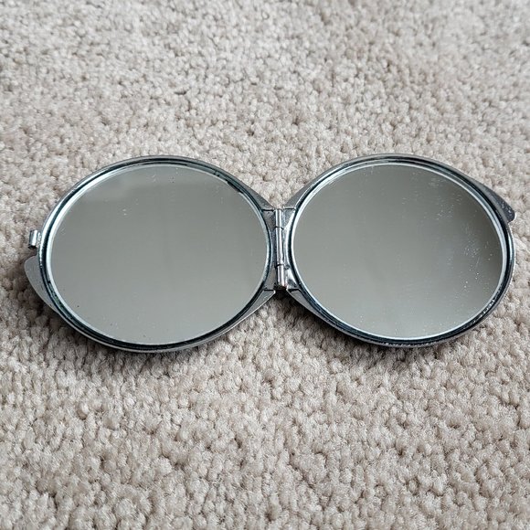 Vintage Double Mirror Round Compact - Picture 5 of 5